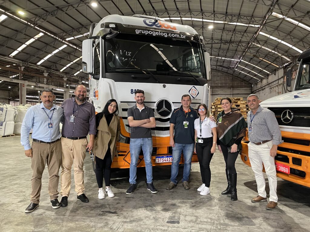 Visita da Mercedes-Benz na Gelog