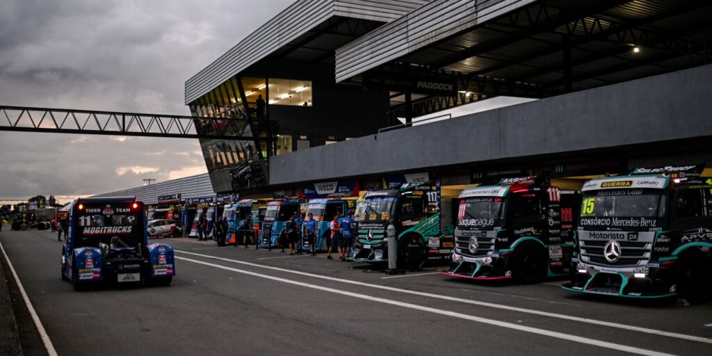 Chuva atrapalha pilotos da Pro e só três marcam tempo – Copa Truck