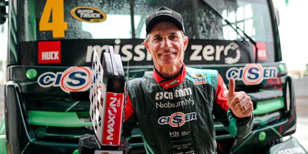 Giaffone faz volta arrasadora no molhado e conquista pole – Copa Truck