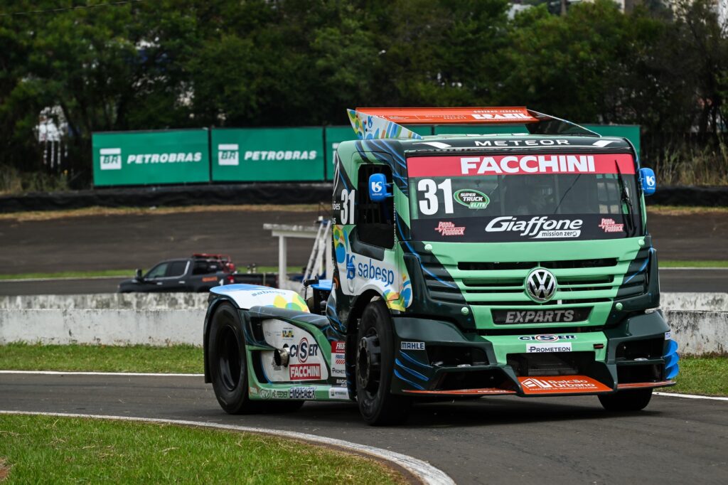 Nicolas Giaffone e Jô Dias vencem em dia de sorte e revés na Elite – Copa Truck