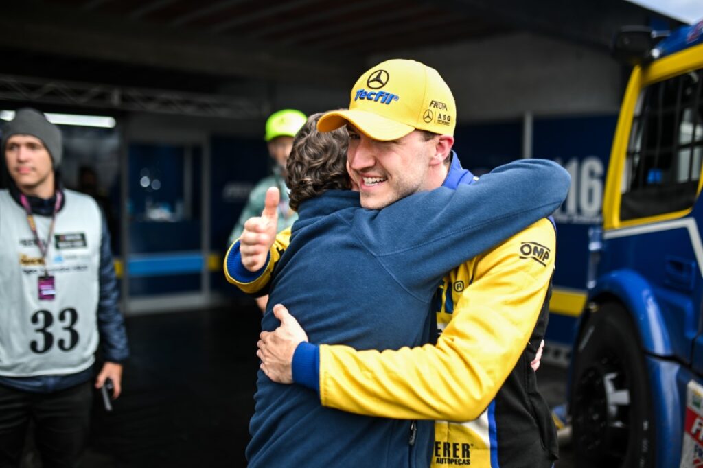 Scherer e Perdoncini saem com vitória na Elite em Tarumã – Copa Truck