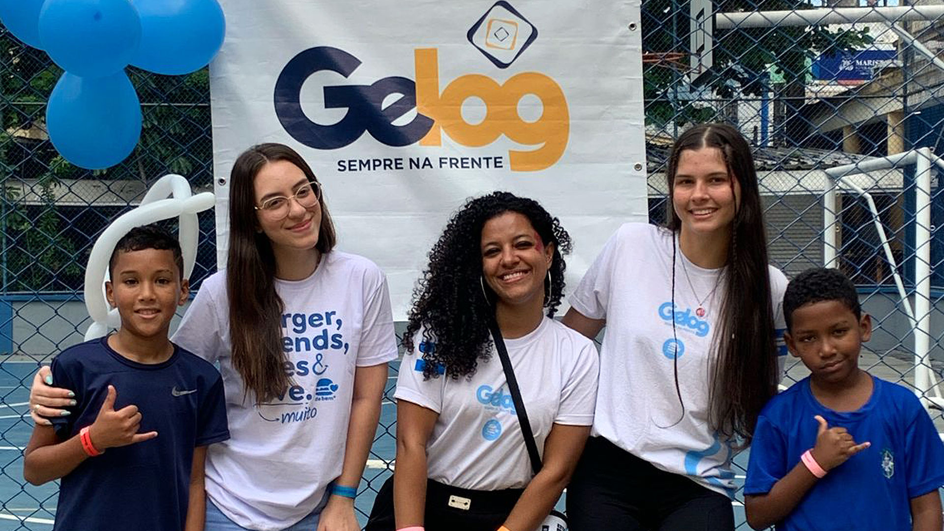 A ação da Hamburgada do Bem em Santos-SP