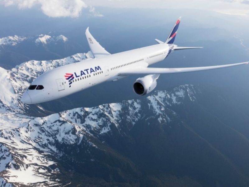 Bagagem de mão: IATA e ALTA classificam Projeto de Lei como retrocesso histórico que ameaça a conectividade aérea e encarece as passagens