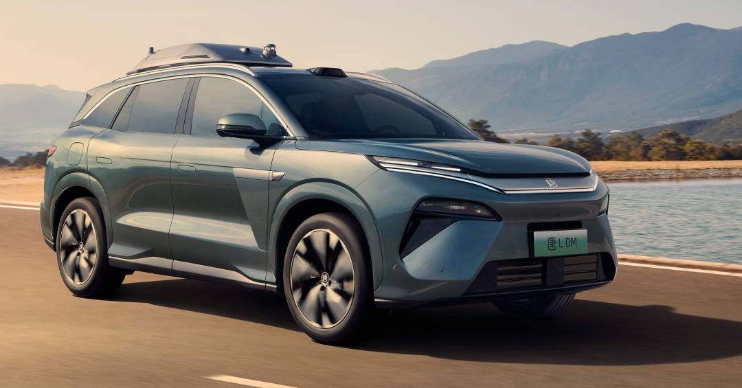 BYD lançará marca no Salão do Automóvel e confirma estreia de SUV híbrido maior que Song Plus