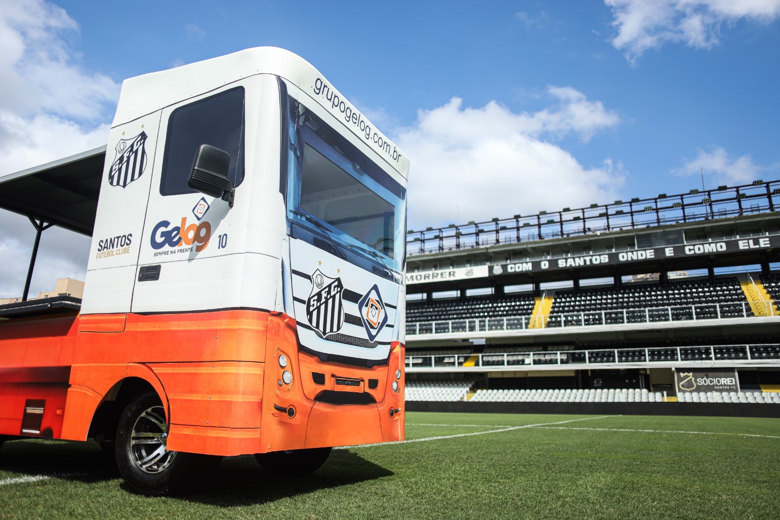 Com novo carrinho maca, Gelog é nova patrocinadora do Santos FC