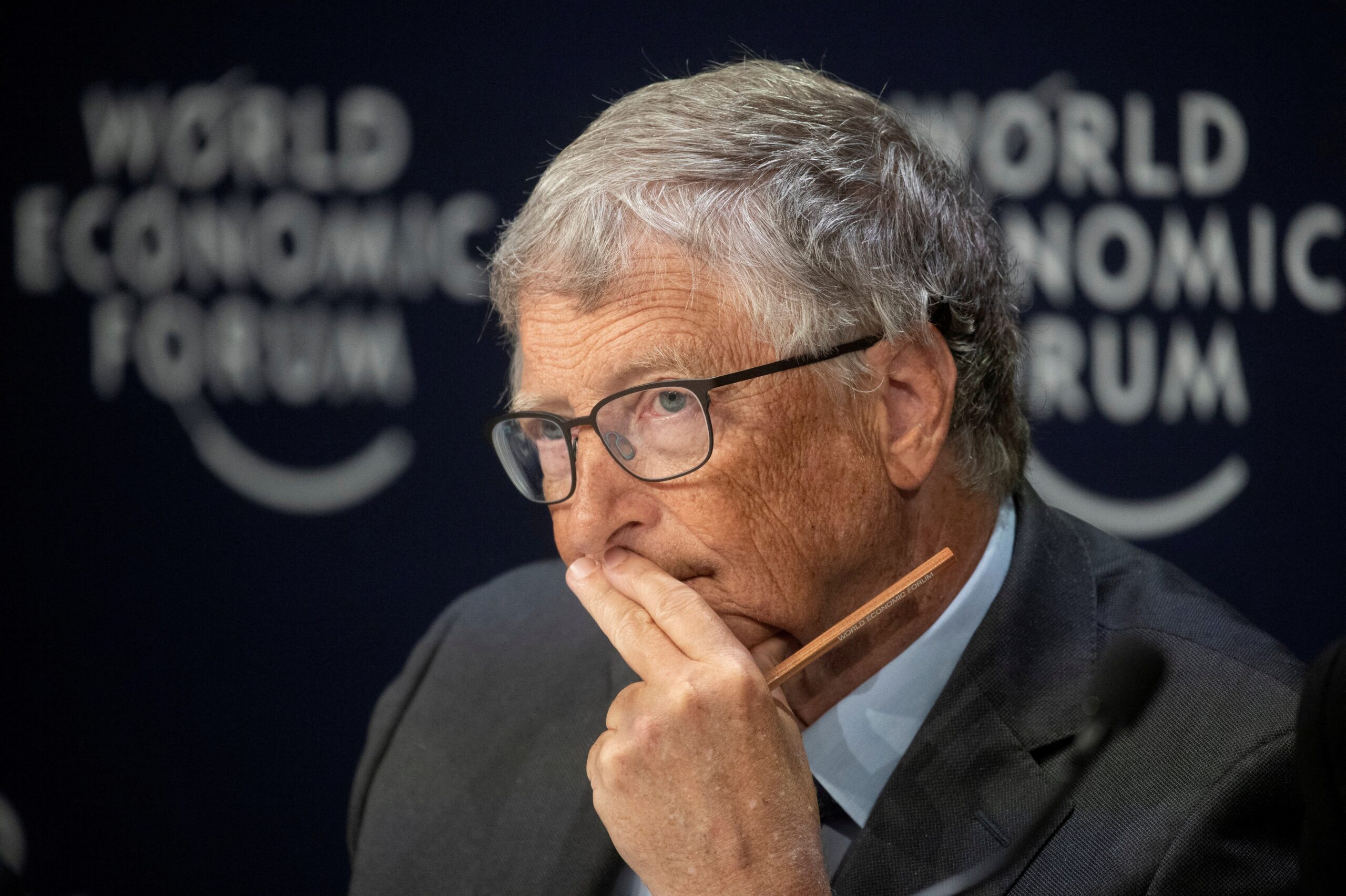 ‘Me arrependo de cada minuto que passei com ele’: Bill Gates pede desculpa por relação com Jeffrey Epstein