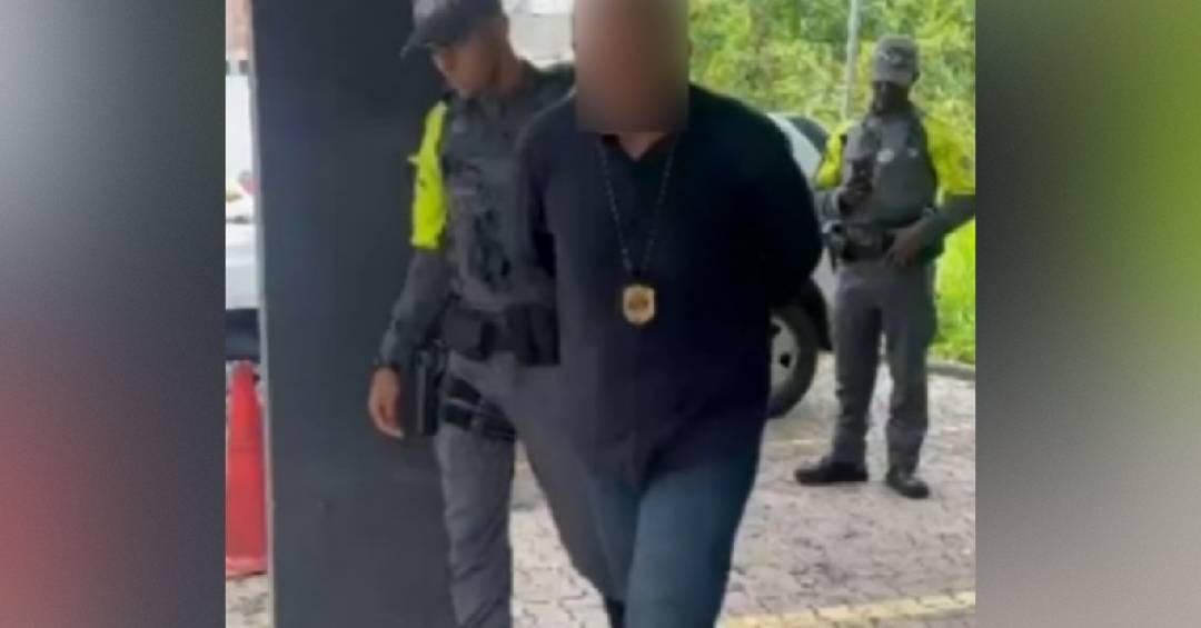 Homem fingindo ser policial civil é preso dirigindo viatura falsa em São Paulo