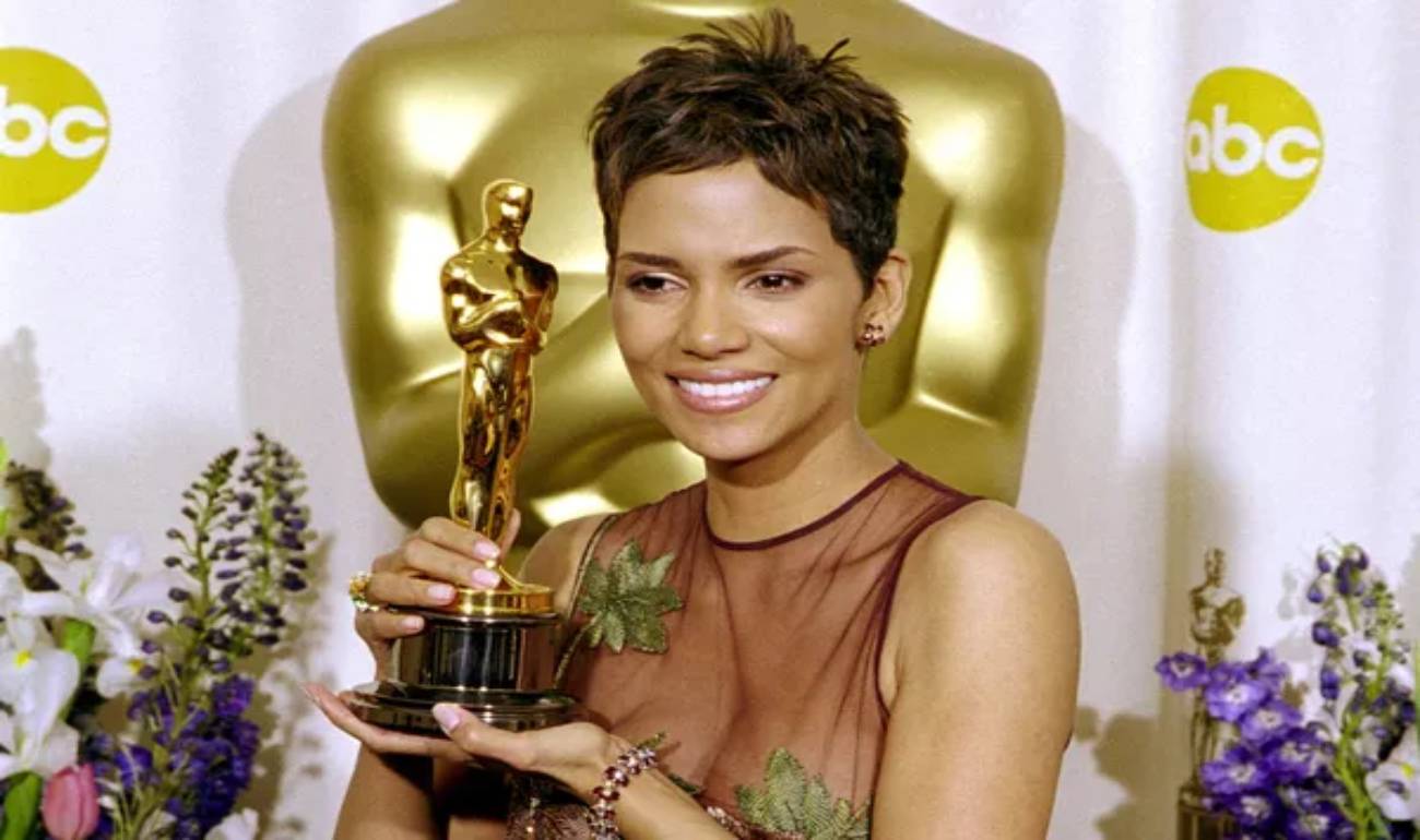 Halle Berry afirma que Oscar e Framboesa de Ouro não mudaram sua carreira