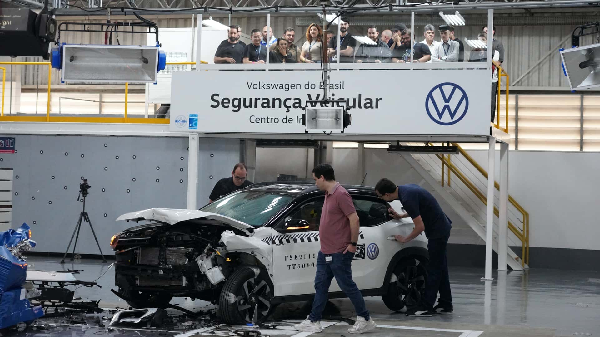 Vimos a VW destruir um Tera para mostrar como é um carro 5 estrelas
