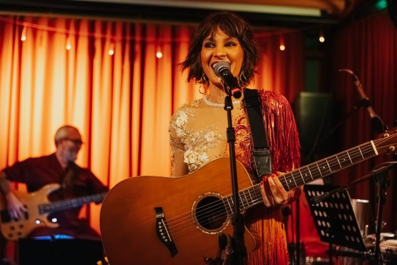 Chorinho no Aquário traz Nô Stopa e banda a Santos