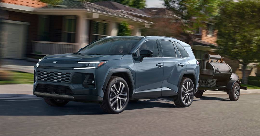 Novo Toyota RAV4 chega ao Brasil em abril em duas versões híbridas