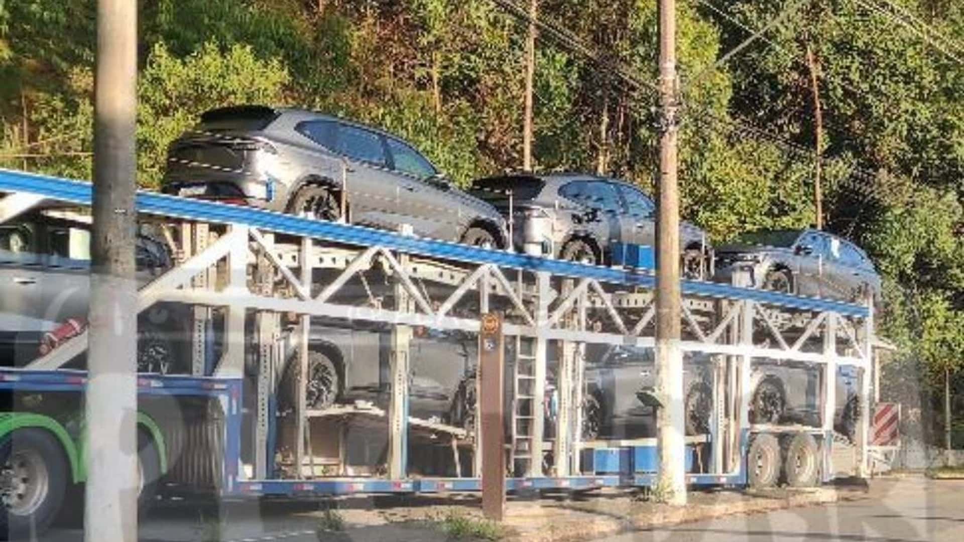 novo Renault Koleos híbrido já está sendo distribuído