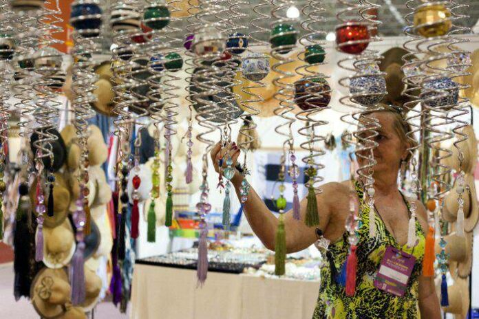 Feira Art Mundi transforma Santos em ponto de encontro das culturas do mundo – Visite Santos