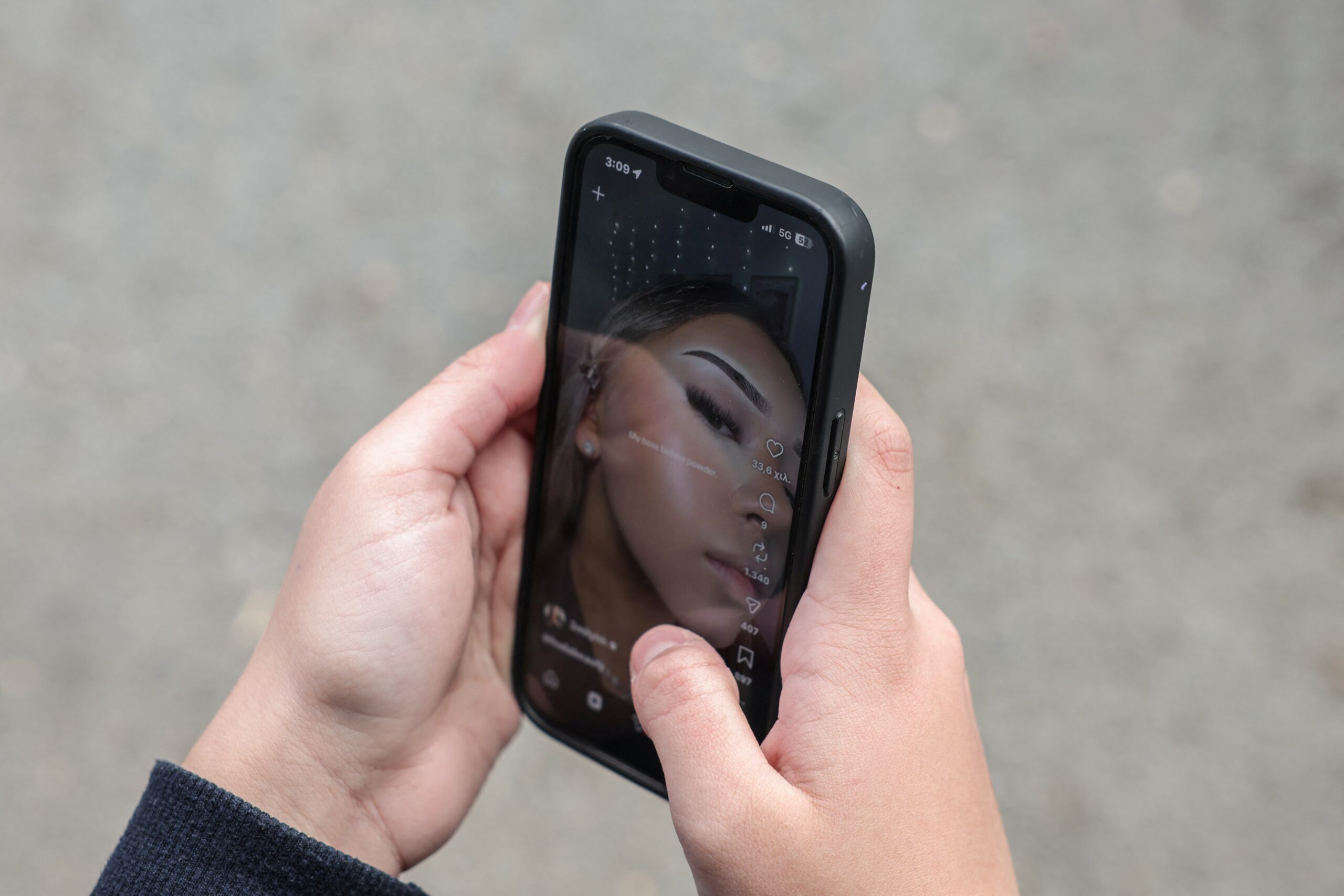 Grécia proibirá redes sociais para menores de 15 anos a partir de 2027