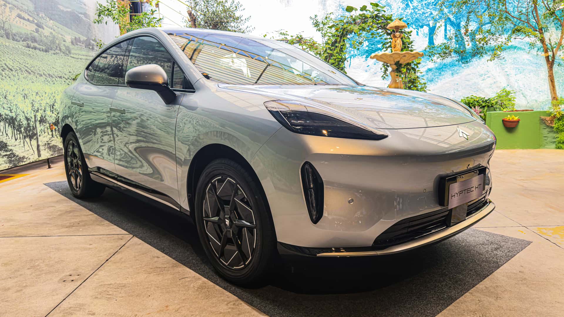 GAC lança Hyptec HT 2027 no Brasil com mais potência e autonomia