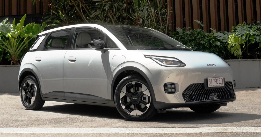 Bateria de ‘sal’ da CATL entra em produção ainda em 2026 para baratear elétricos