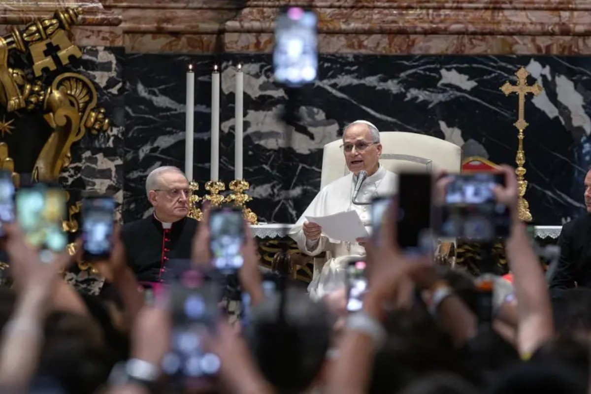 O recado do papa Leão XIV sobre a inteligência artificial em seu primeiro ‘cartão de visitas’ ao completar um ano de pontificado