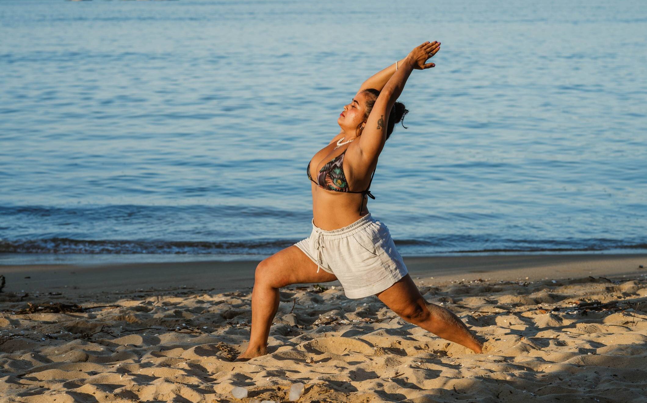 Dia Internacional do Yoga em Santos terá aulão gratuito no Quebra-Mar