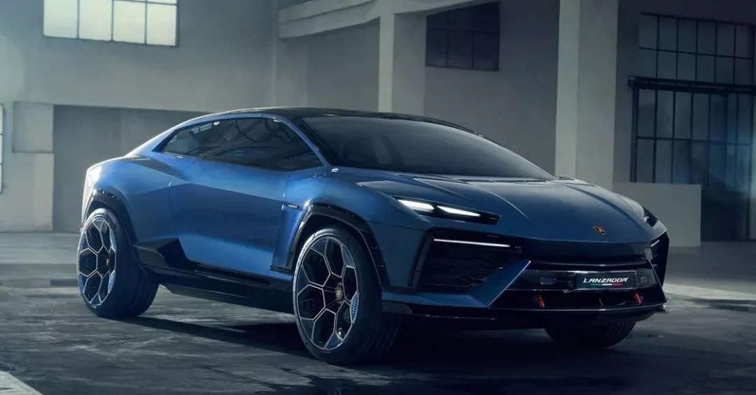 Chefão da Lamborghini diz que seu carro elétrico continua adiado e provoca a Ferrari