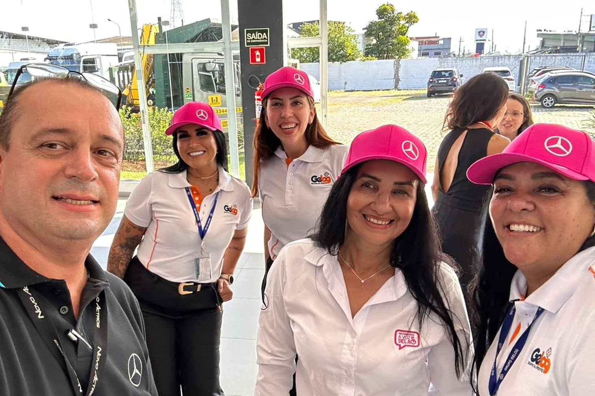 Gelog conhece de perto o programa “A Voz Delas”, da Mercedes-Benz, e reforça seu compromisso com as mulheres no transporte