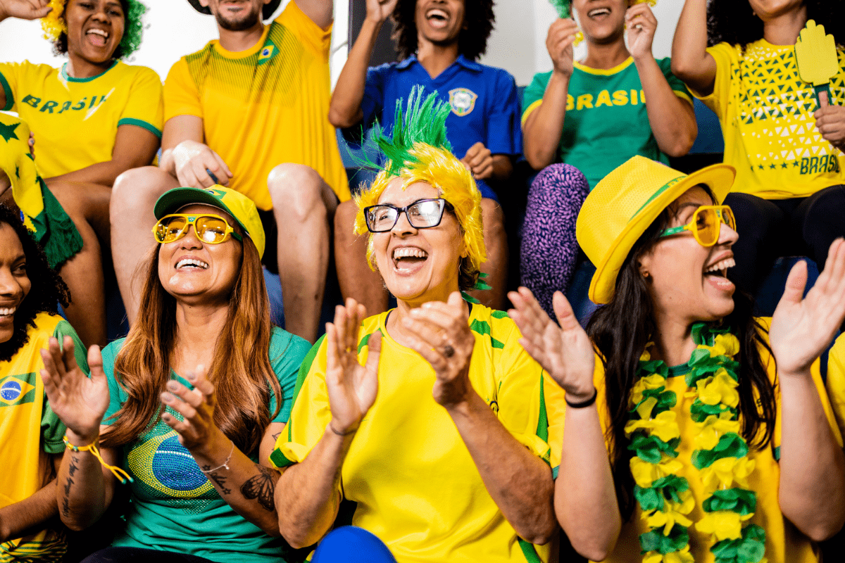 Exaltasamba e Art Popular embalam jogos do Brasil em Praia Grande