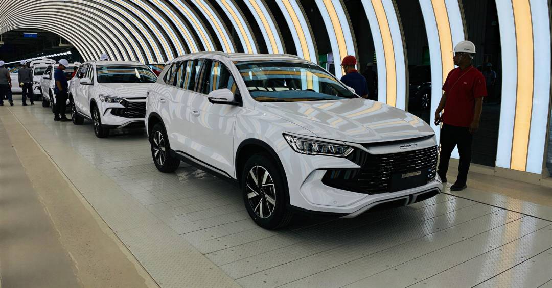 Governo zera imposto de cota de elétricos e híbridos desmontados e favorece BYD