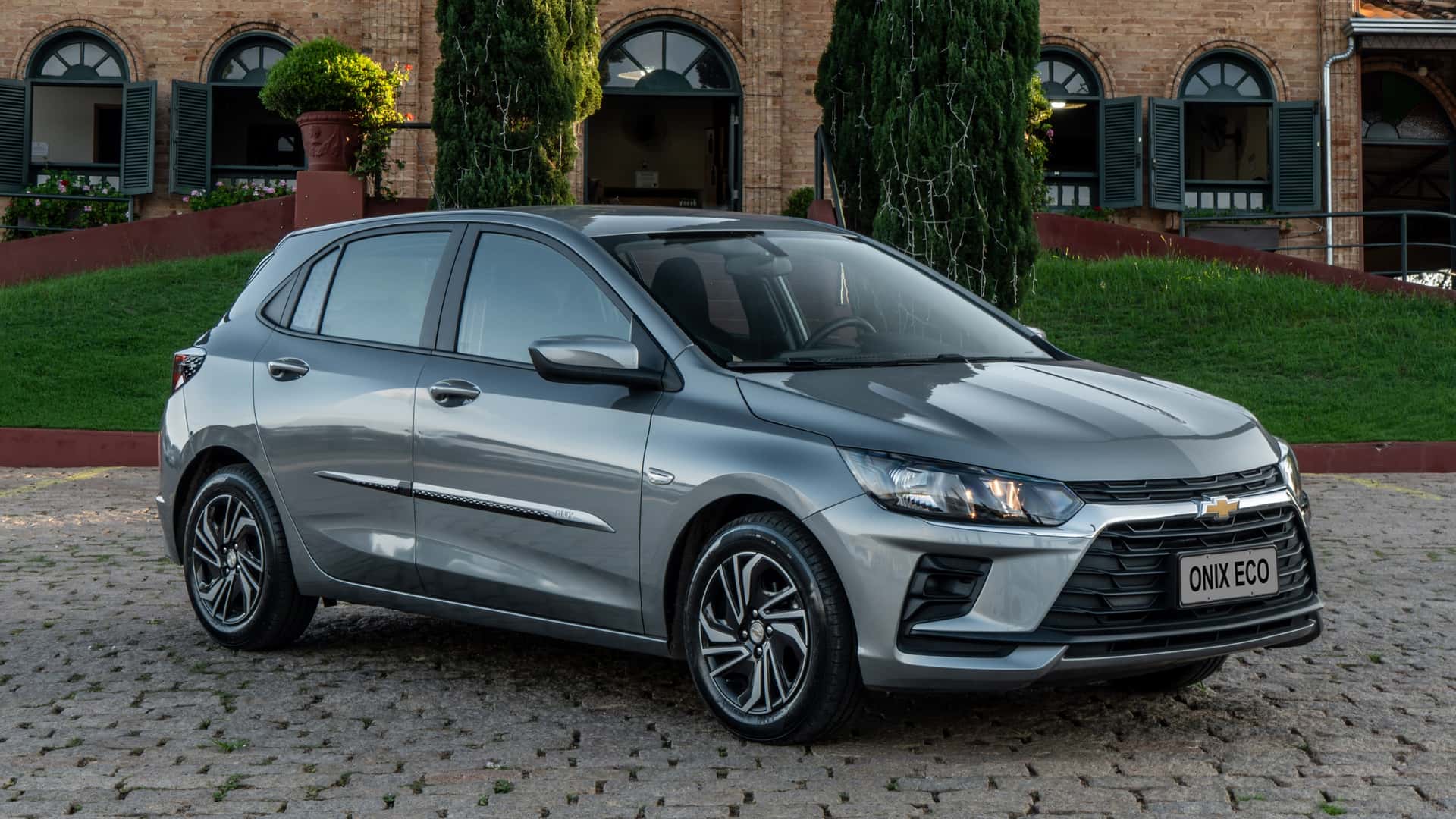 GM volta a produzir versão movida apenas a etanol