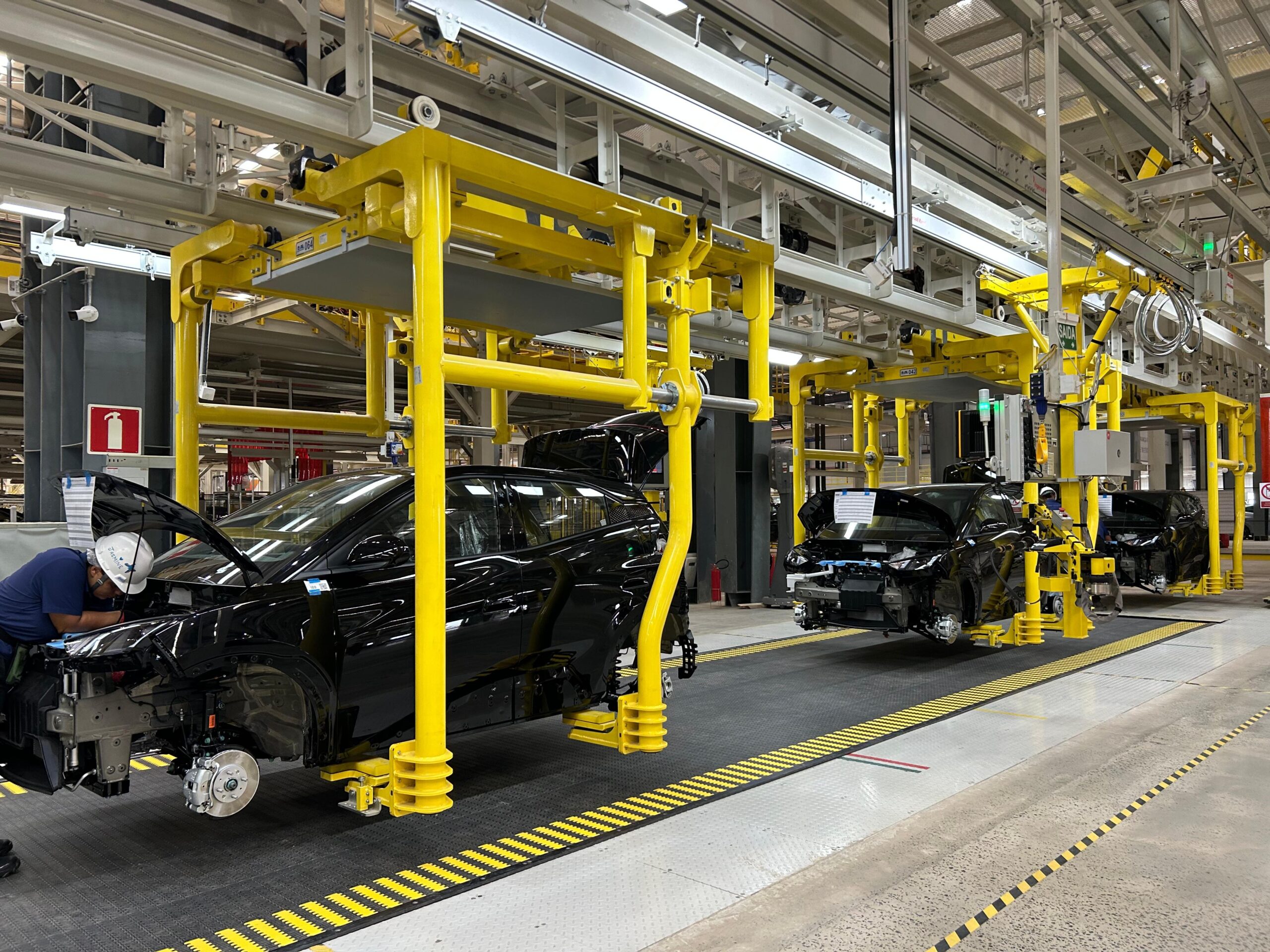 O que é carro feito em CKD? E por que montadoras no Brasil reclamam?