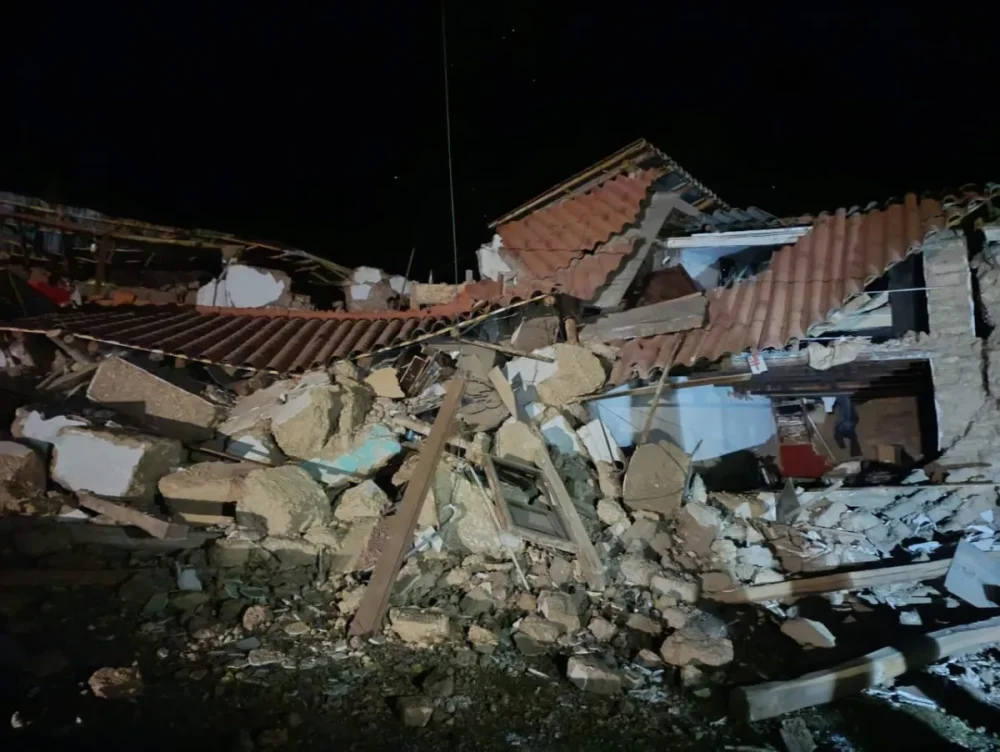 Terremoto deixa cinco mortos e 21 feridos nos Andes peruanos