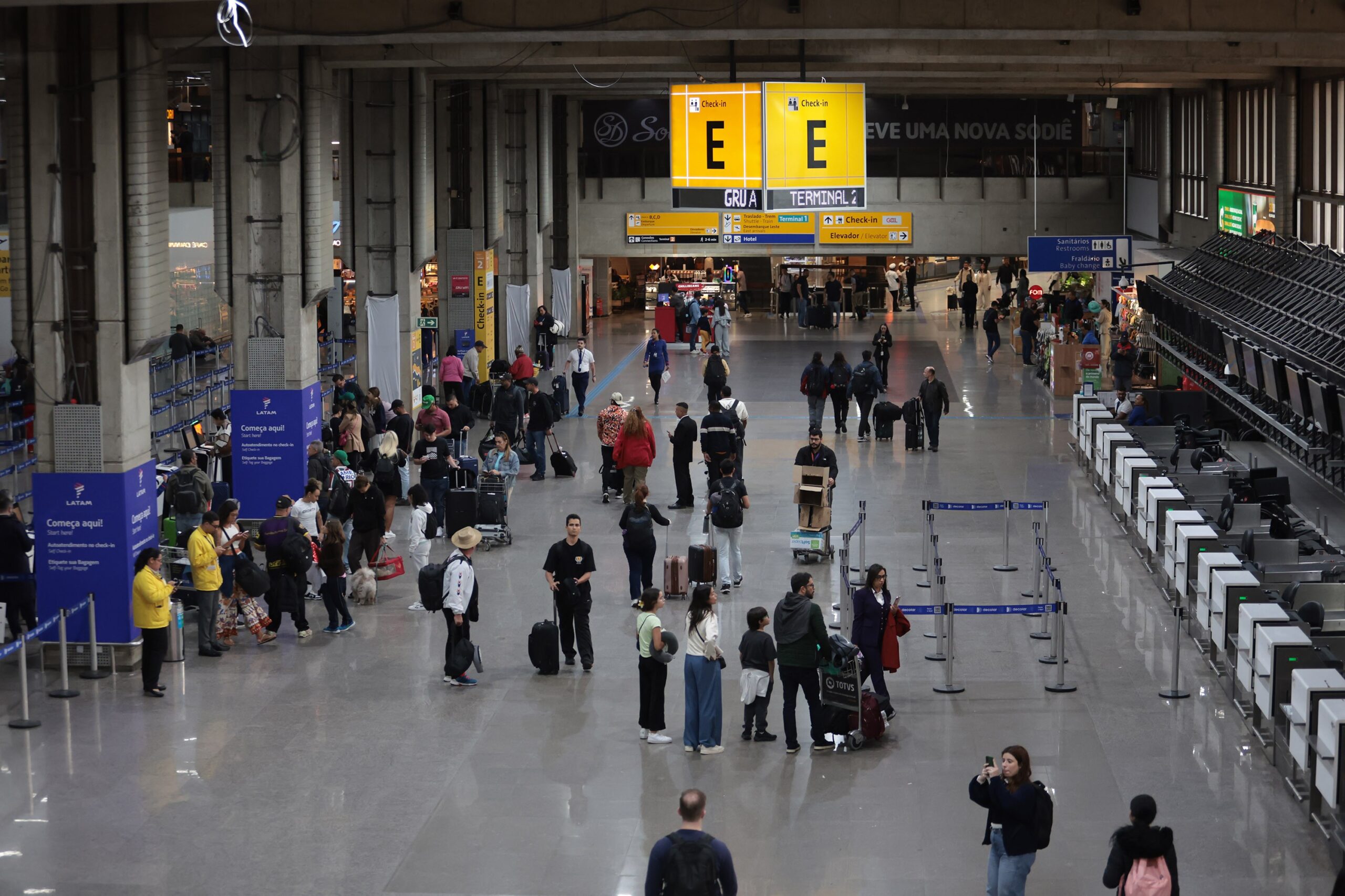 Receita lança sistema que agiliza entrada de viajantes na alfândega