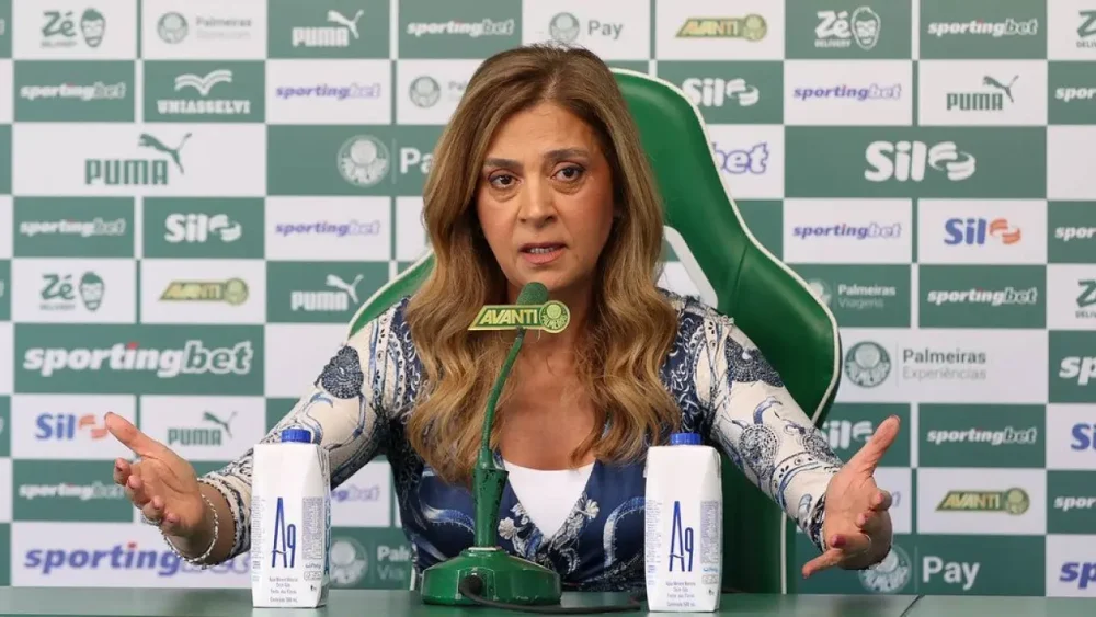 Palmeiras tem déficit de R$ 66 milhões e busca alívio