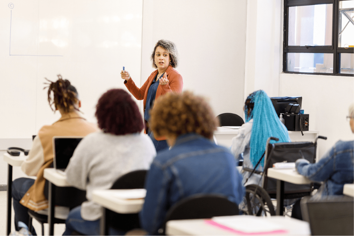 O primeiro passo de toda carreira tem um professor por perto