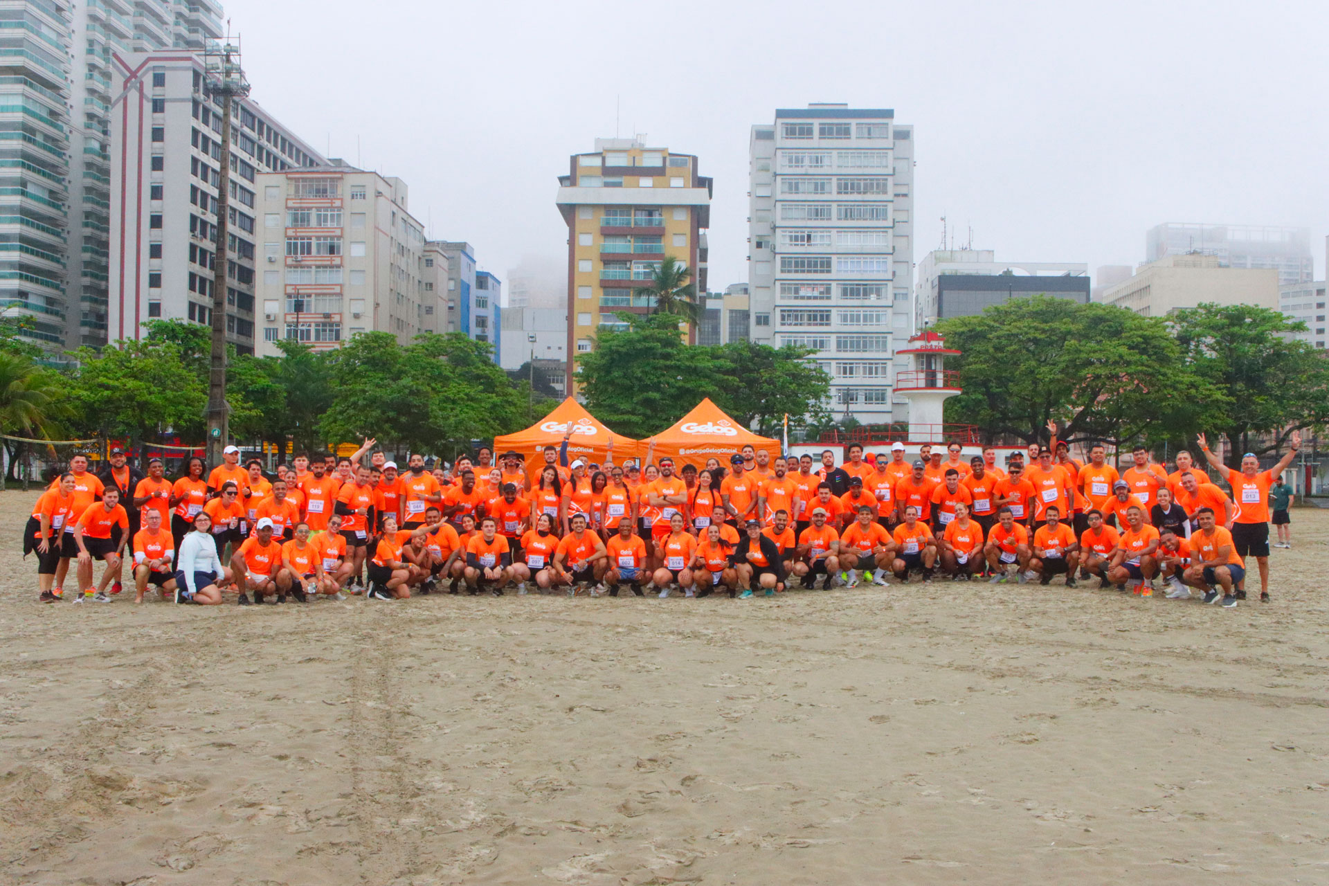 Gelog realiza com sucesso a Corrida SIPAT 2026 na Praia de Santos