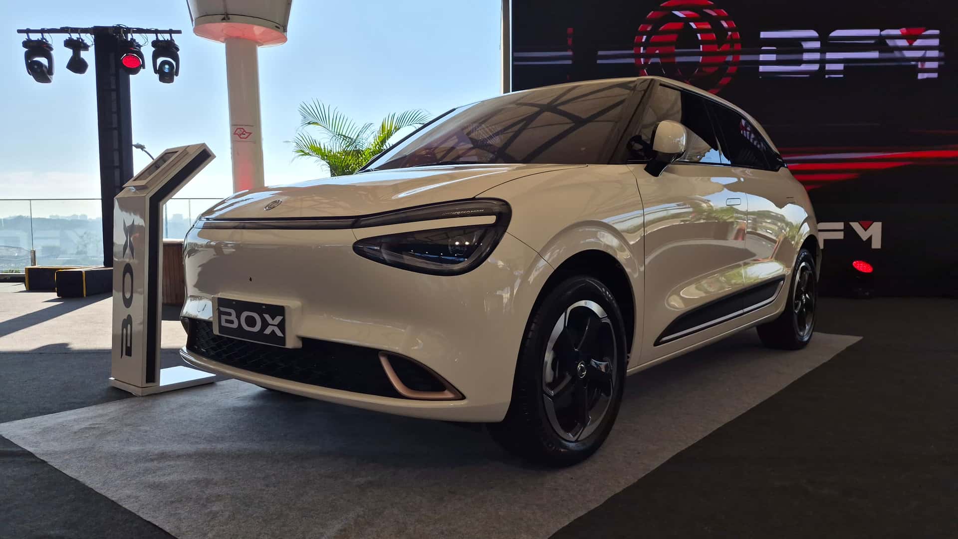 DFM Box e Vigo chegam ao Brasil com até 302 km de autonomia