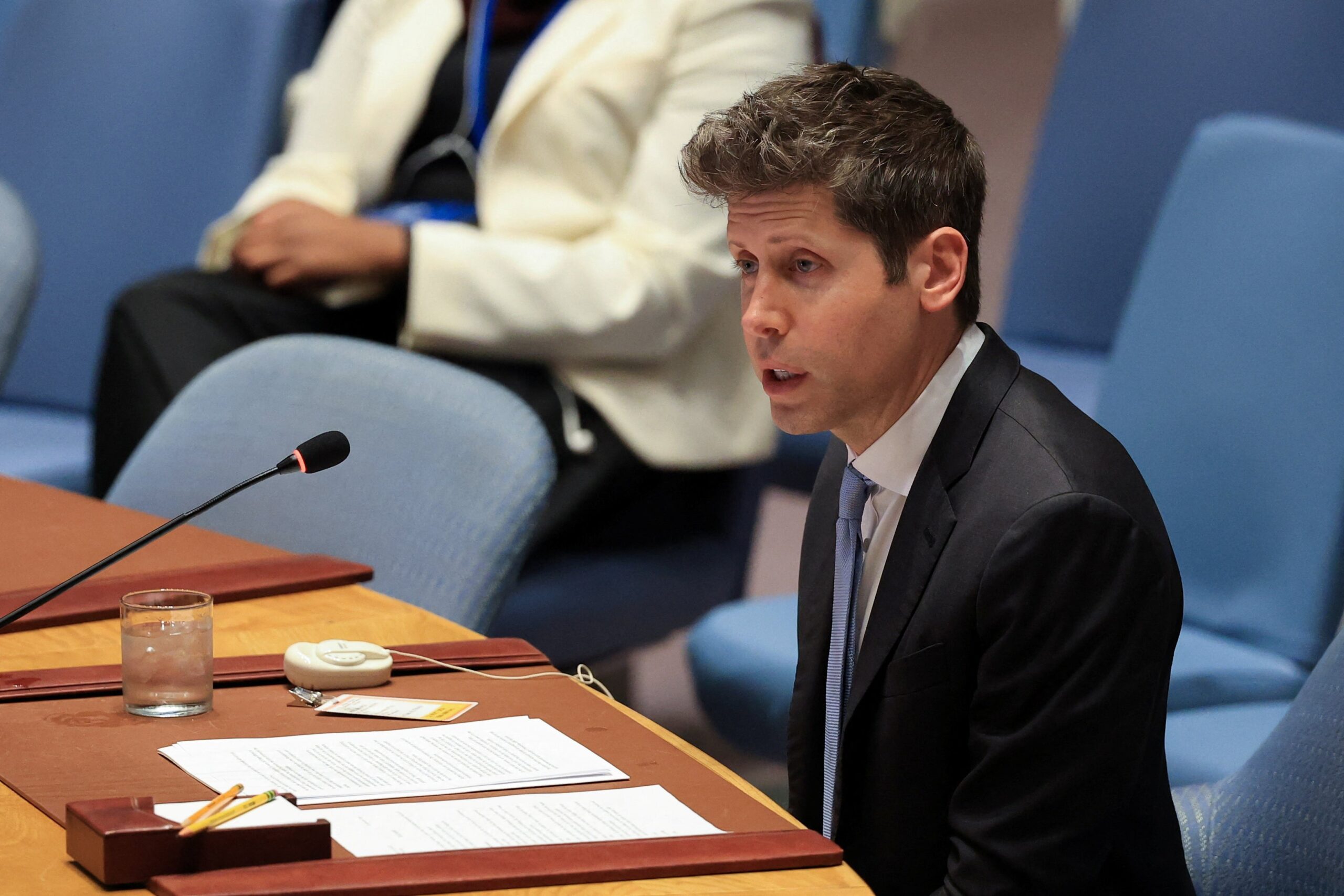 Líderes de IA discutem riscos da tecnologia em reunião na ONU