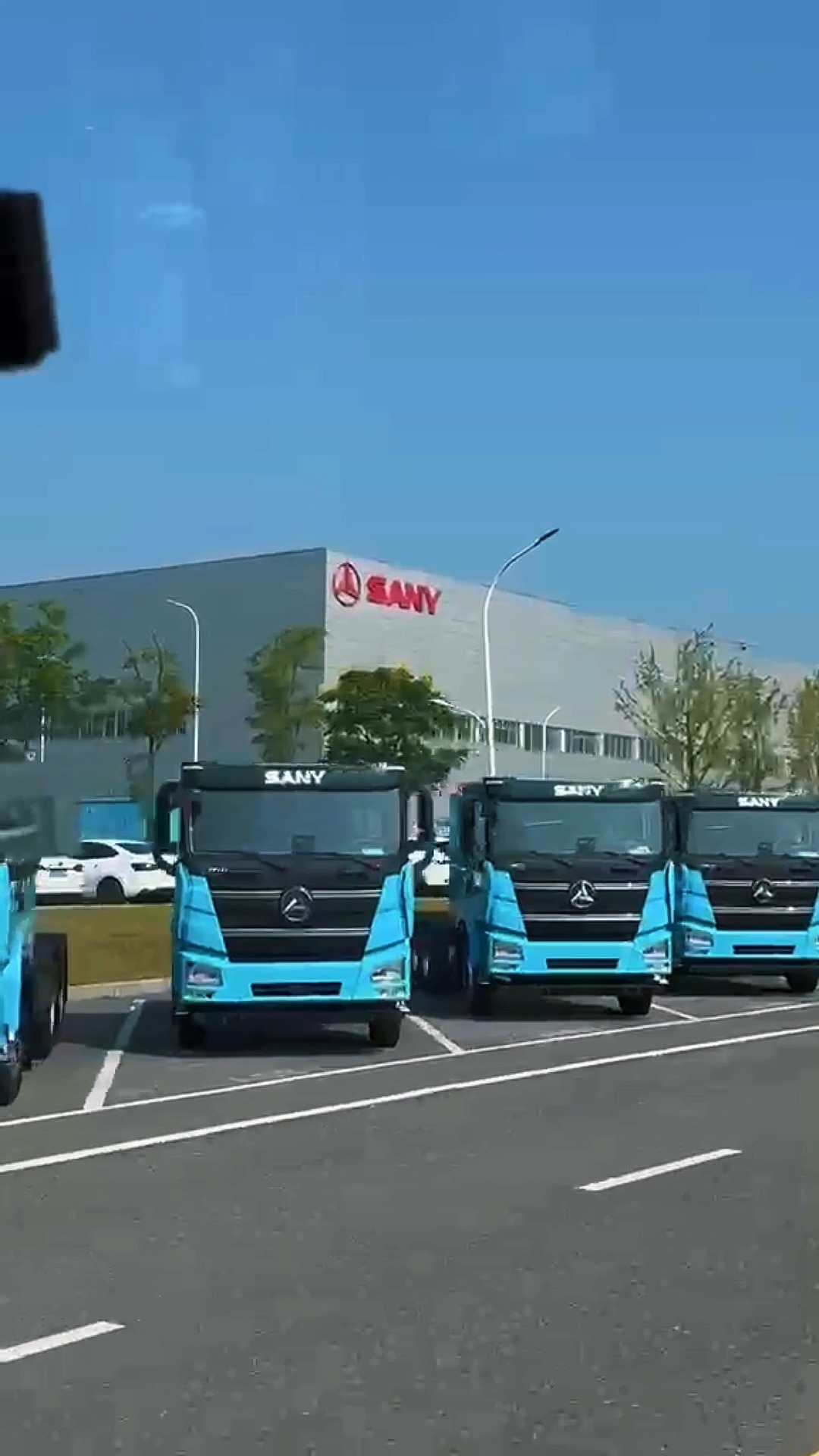 [PARTE 1] – Hoje a visita foi na fábrica de caminhões da Sany. Confira, curte e … – Facebook