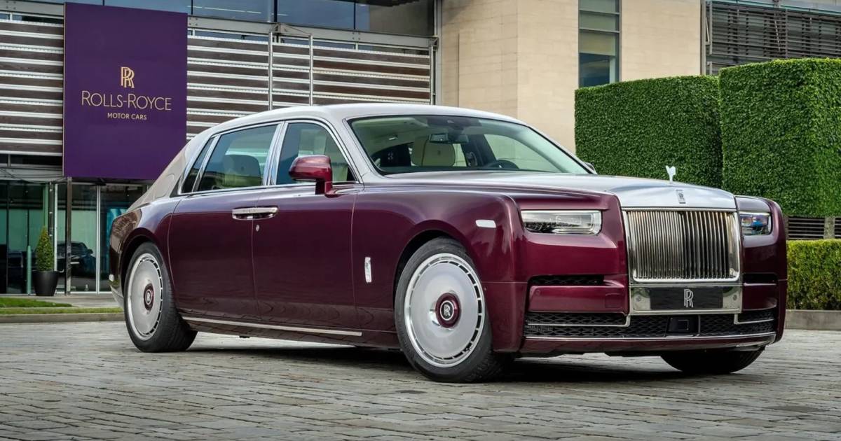 Rolls-Royce Phantom Extended ganha versão com interior de conchas marítimas