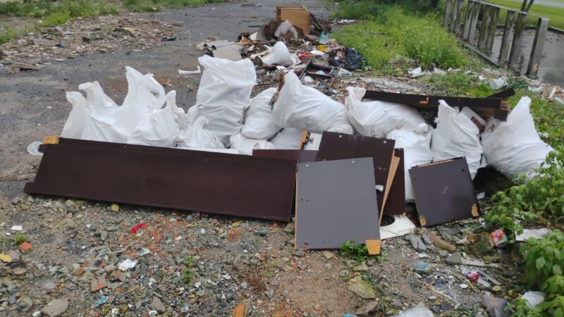 Fiscalização ambiental flagra descarte irregular de resíduos no Itararé