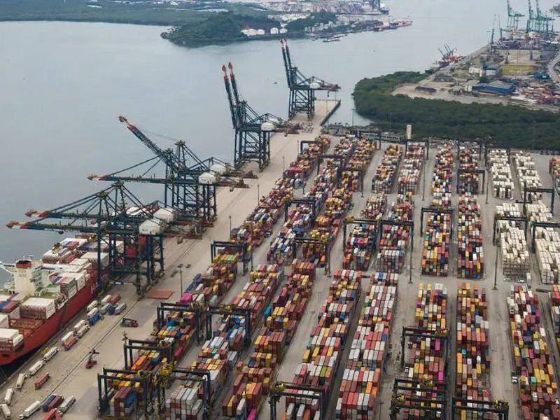 Porto de Santos volta a registrar marca anual recorde de movimentação de cargas de janeiro a setembro