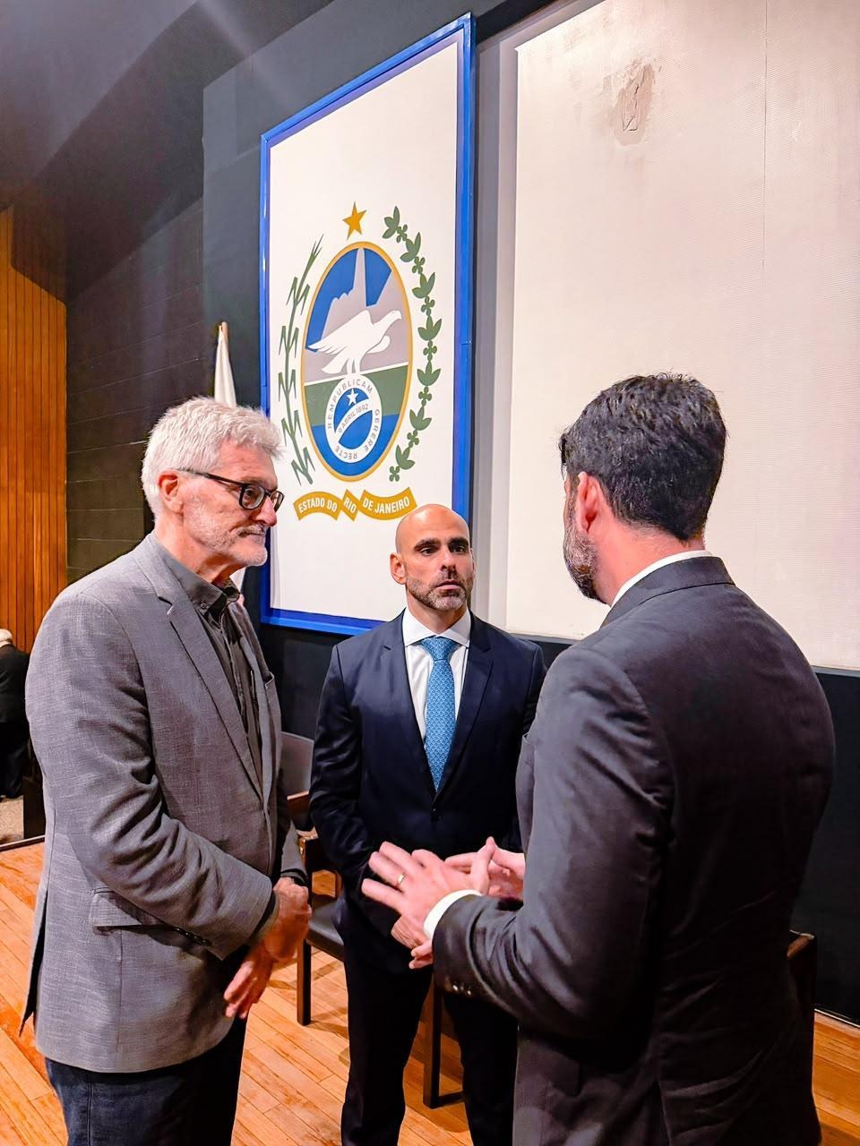 FETRANSCARGA e SINDICARGA participam da posse do tributarista Claudio Carneiro no Conselho de Contribuintes do Rio de Janeiro