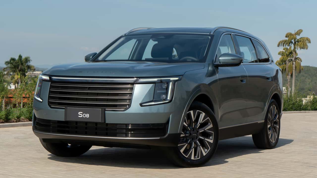 Jetour S08 estreia por R$ 259.900 com 7 lugares e 339 cv; primeiras impressões